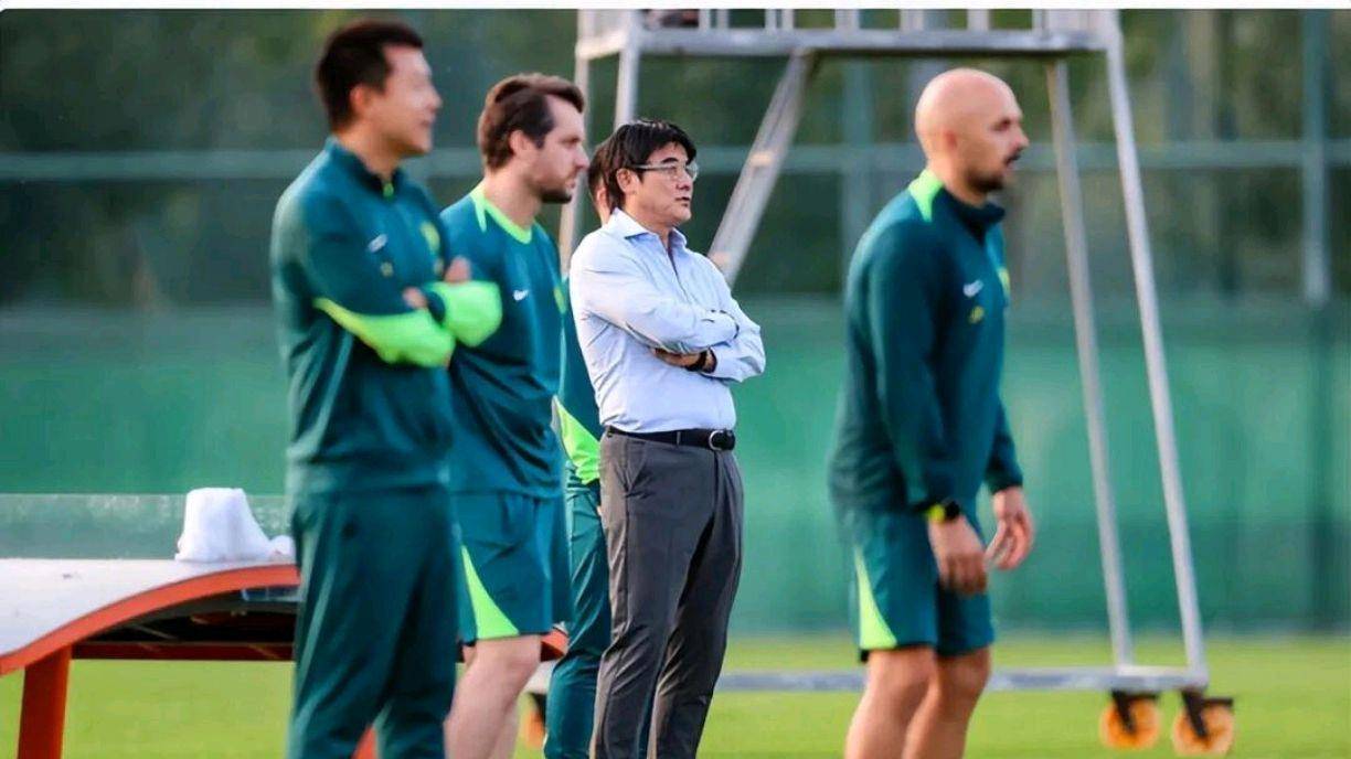 备受关注, 场比赛里 备受关注, 场比赛里