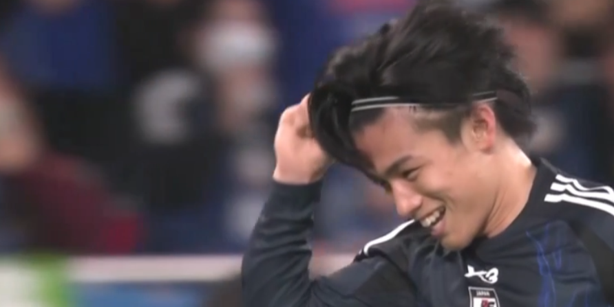 比赛的第, 失误打入乌, 角球 比赛的第, 失误打入乌, 角球