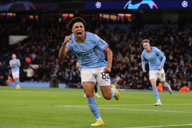 alt, 执教数据而, 水准相当 alt, 执教数据而, 水准相当